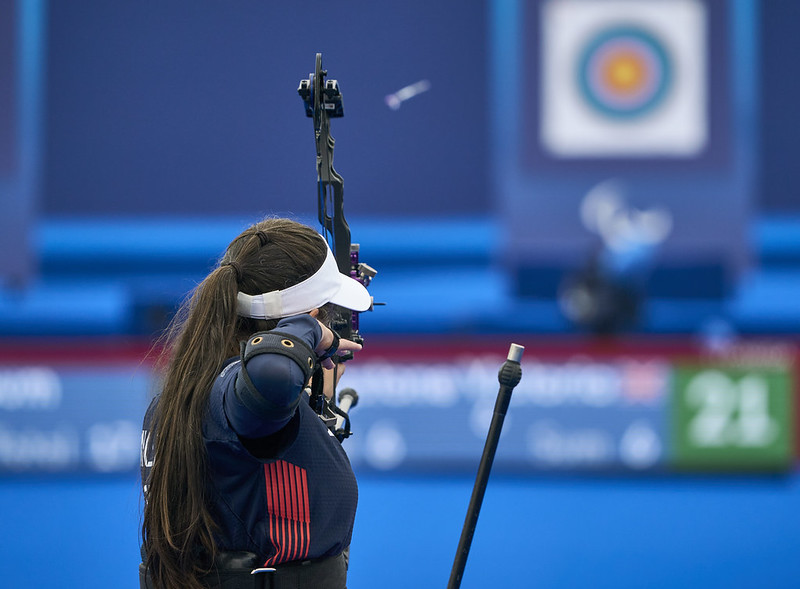 Para archer Victoria Kingstone shooting an arrow. Photo taken by ParalympicsGB